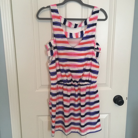 Adorable striped summer dress - Picture 4 of 5